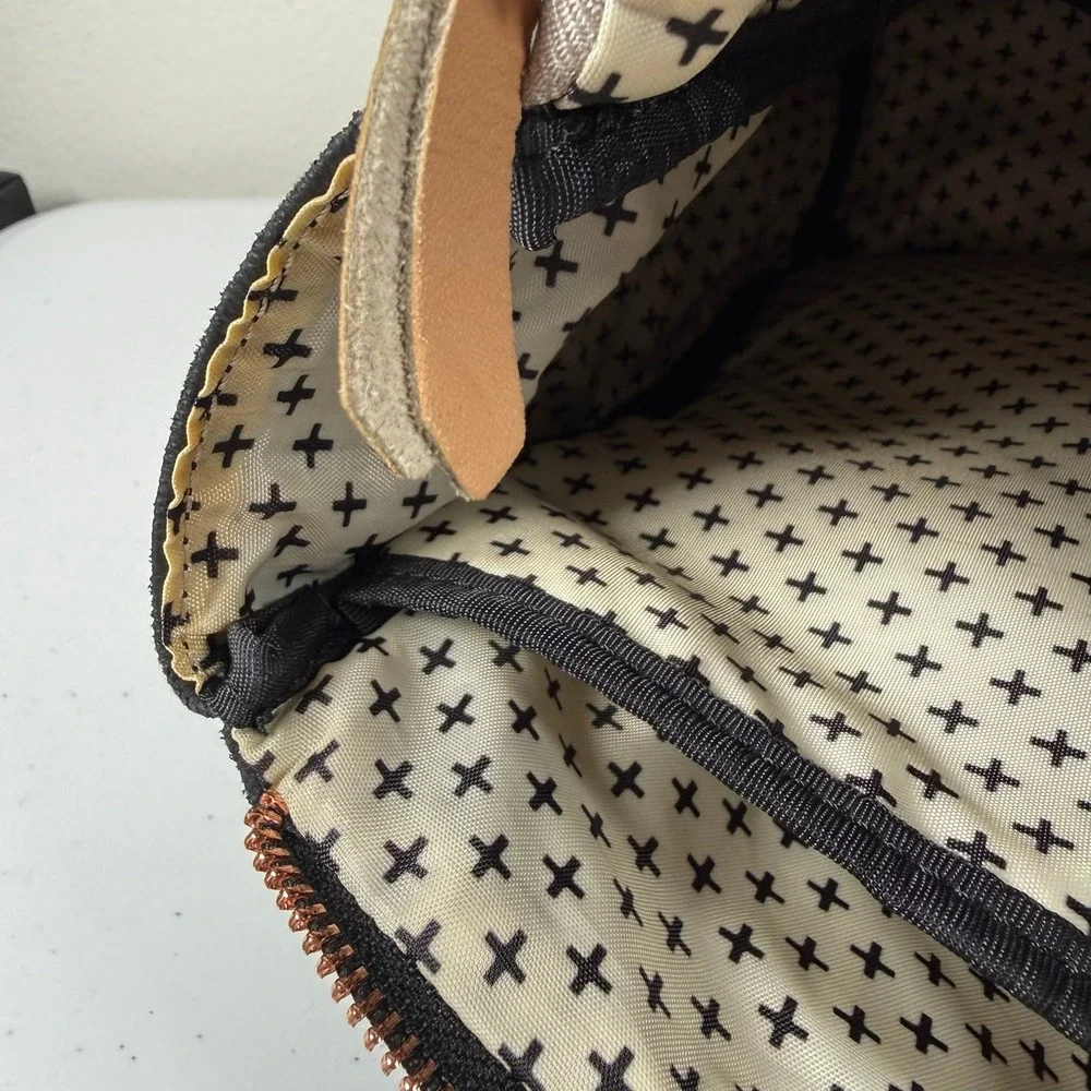 Petunia Pickle Bottom Pivot Pack Diaper Bag Sand/Black Large Backpack‎ Rose Gold